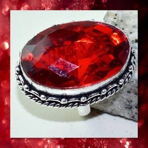 JUST IN🆕 Red Garnet 925 Silver Antique Style Ring
